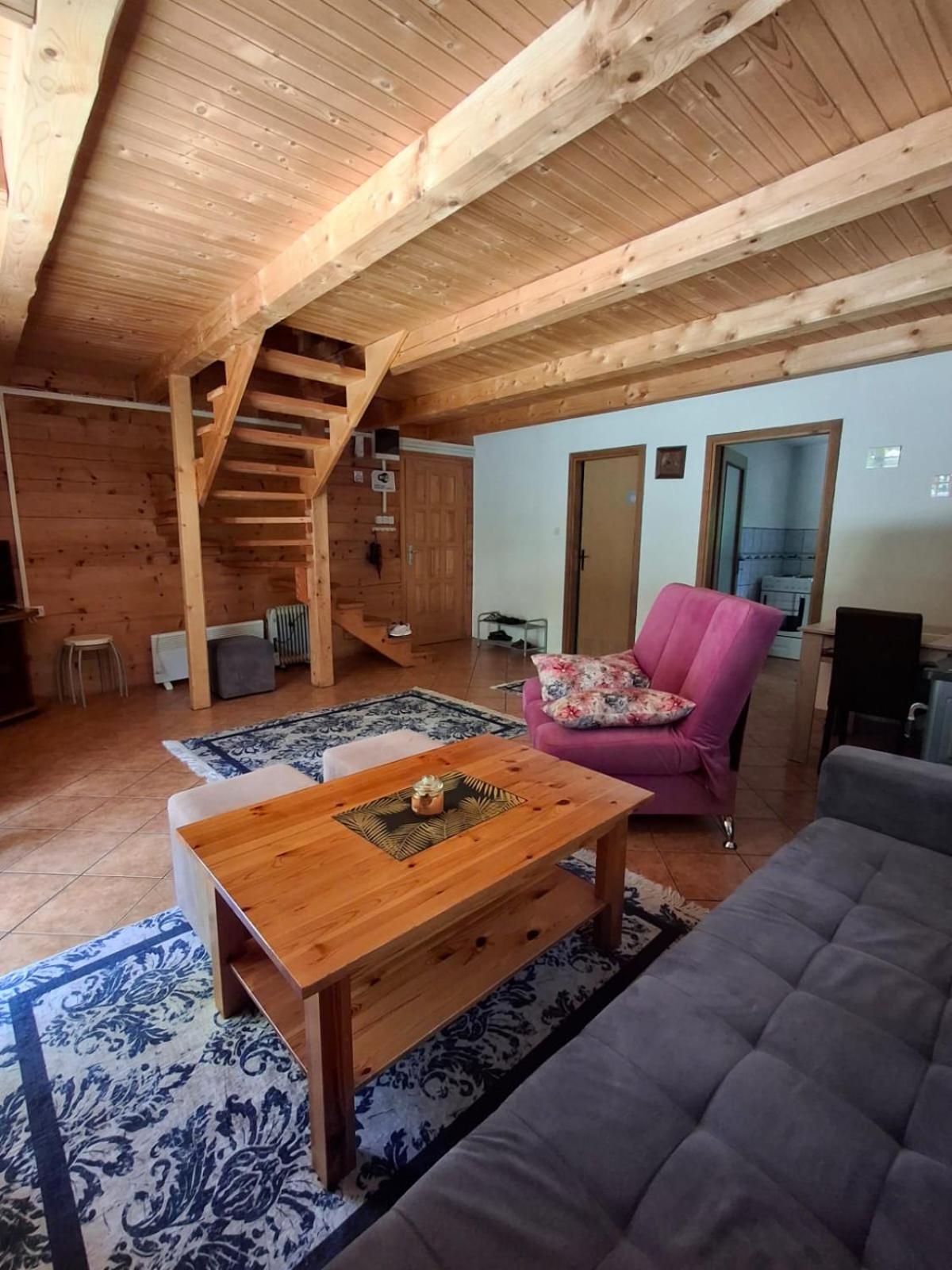 Apartman Relax In Nature 亚伊采 外观 照片
